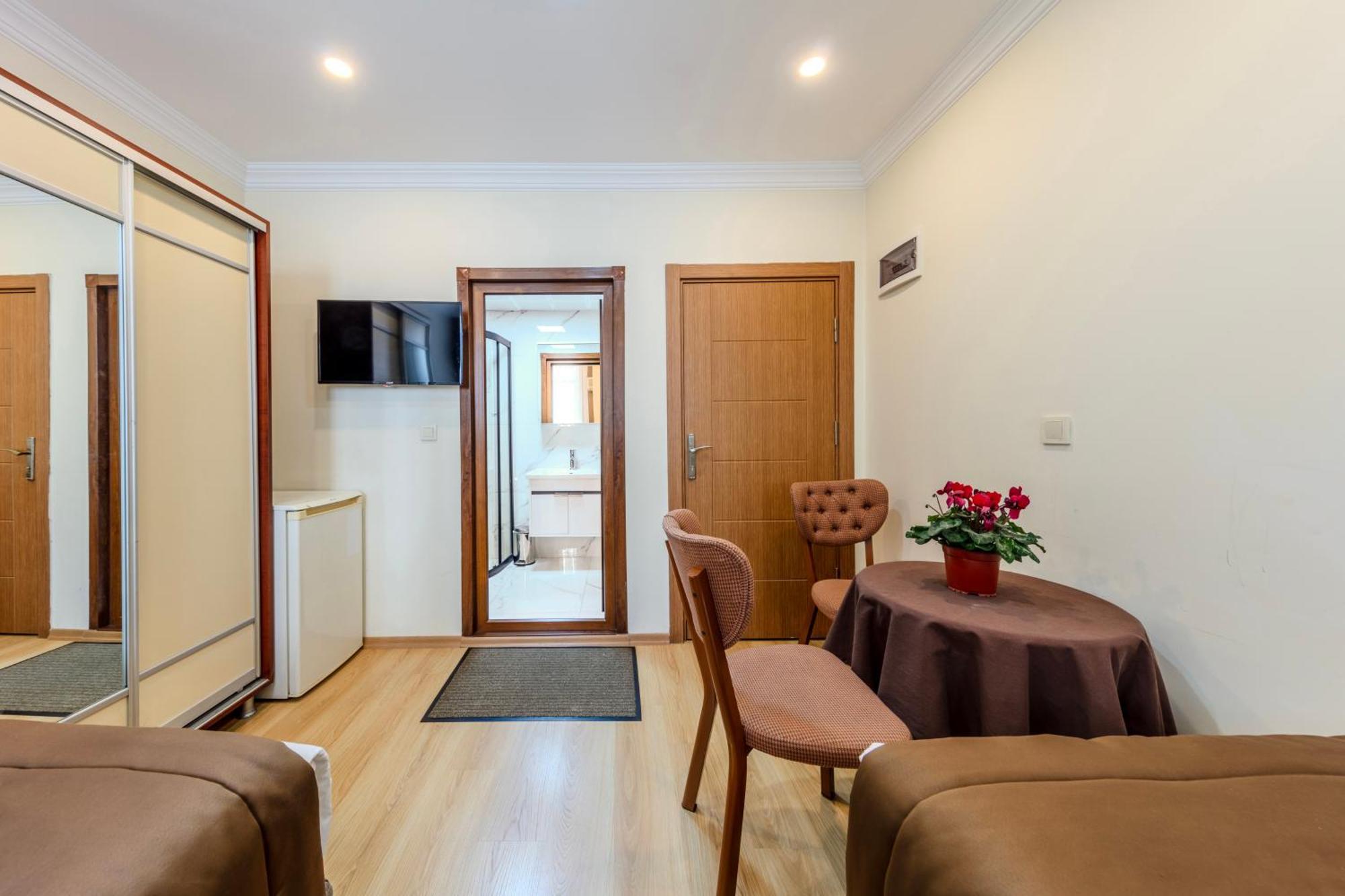Hotel Silviya Истанбул Екстериор снимка