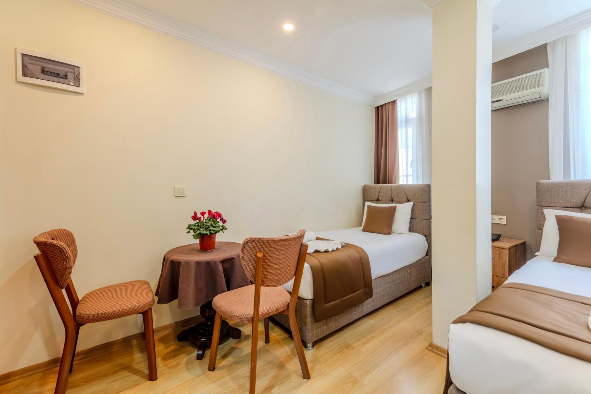 Hotel Silviya Истанбул Екстериор снимка