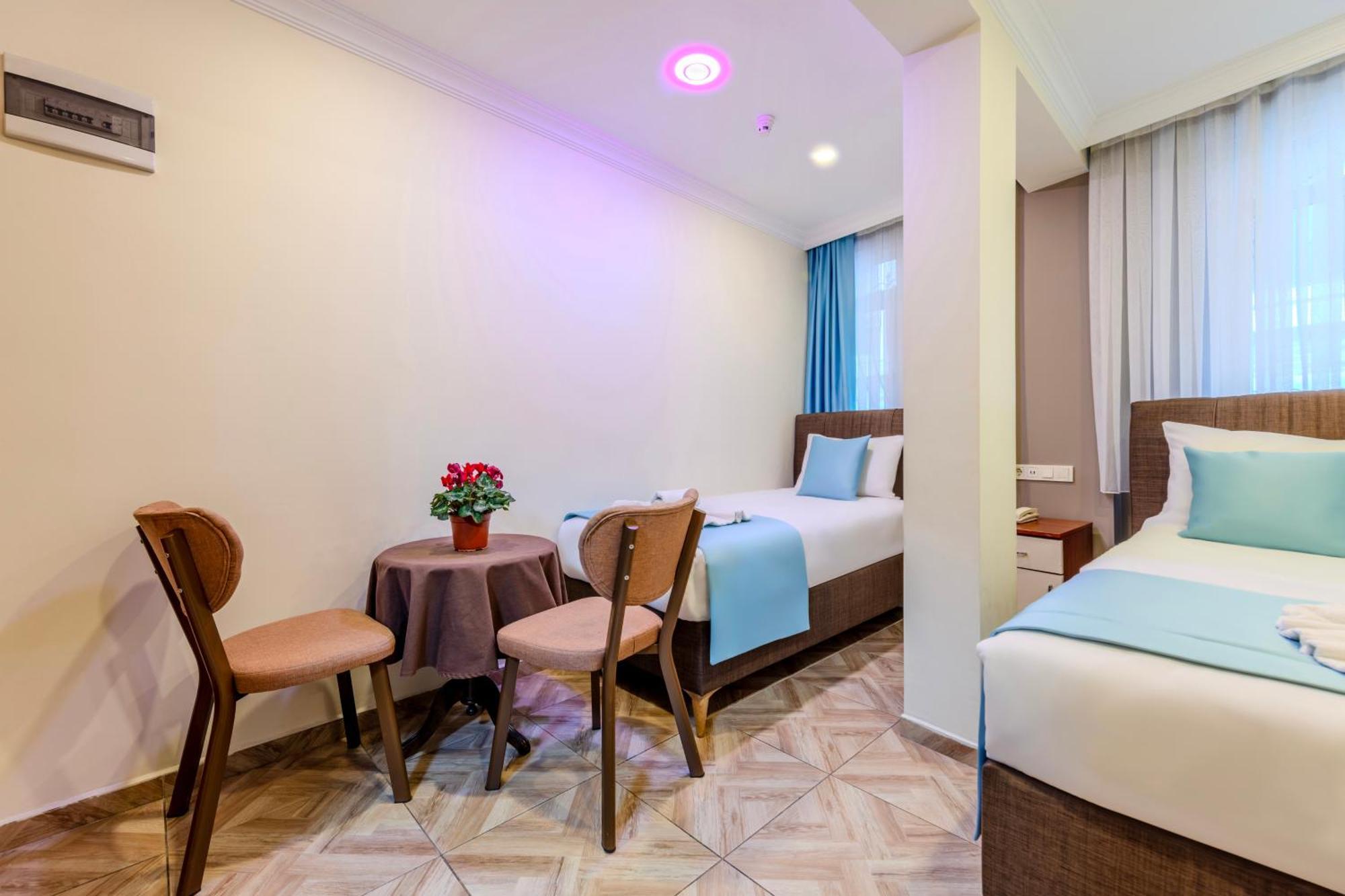 Hotel Silviya Истанбул Екстериор снимка