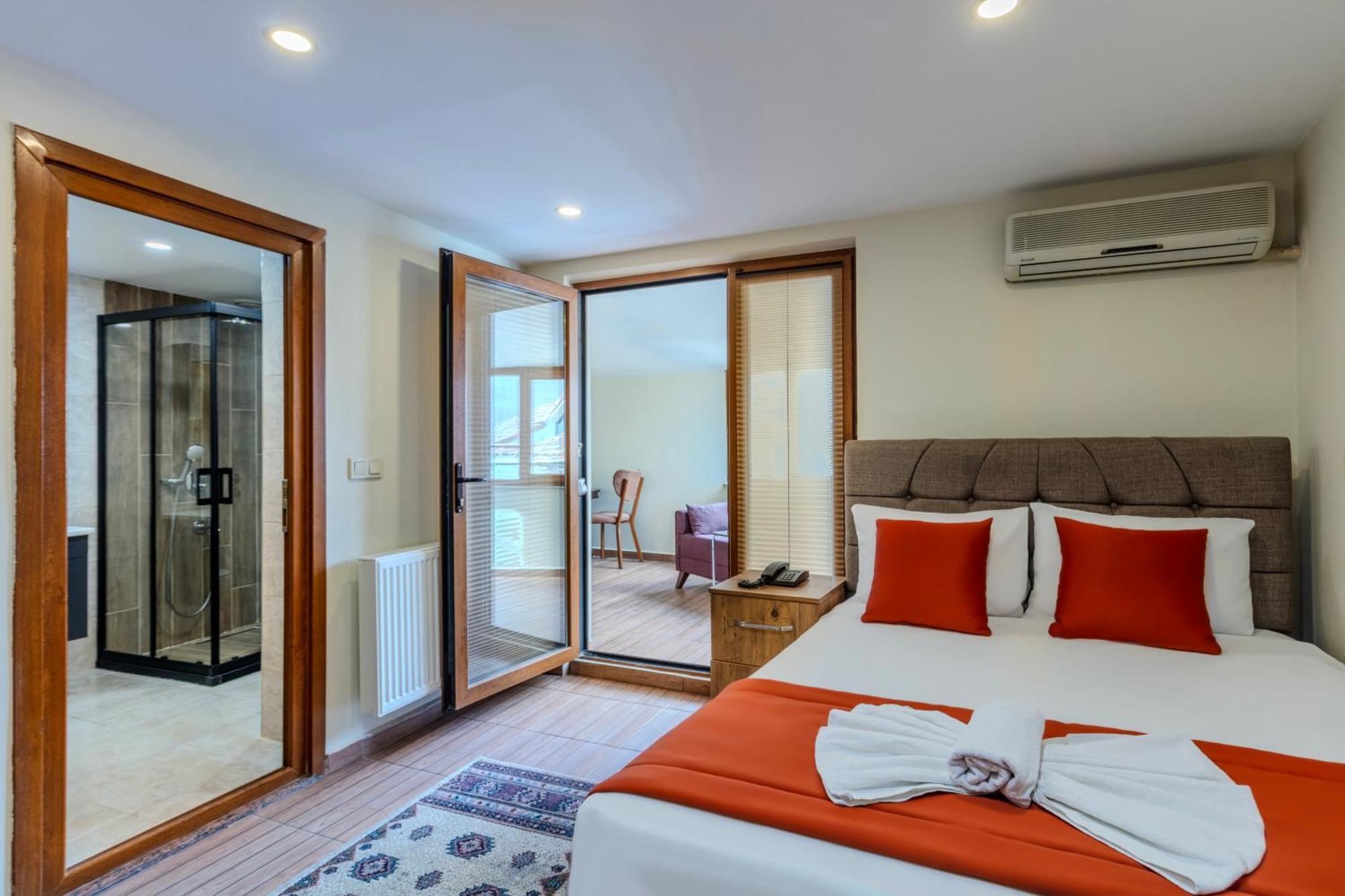 Hotel Silviya Истанбул Екстериор снимка