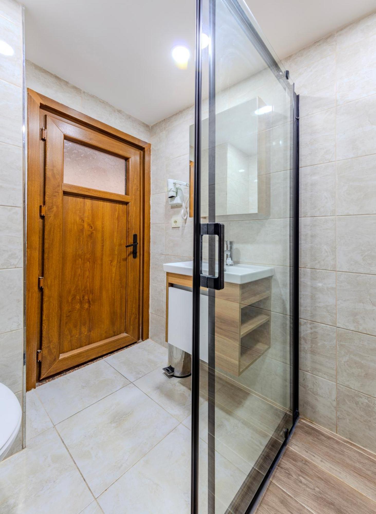 Hotel Silviya Истанбул Екстериор снимка