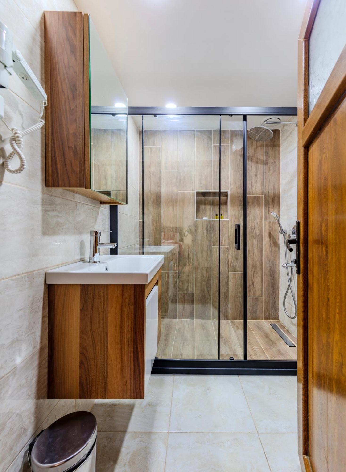 Hotel Silviya Истанбул Екстериор снимка
