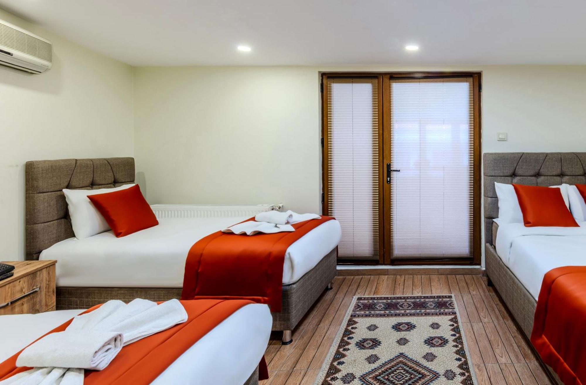 Hotel Silviya Истанбул Екстериор снимка
